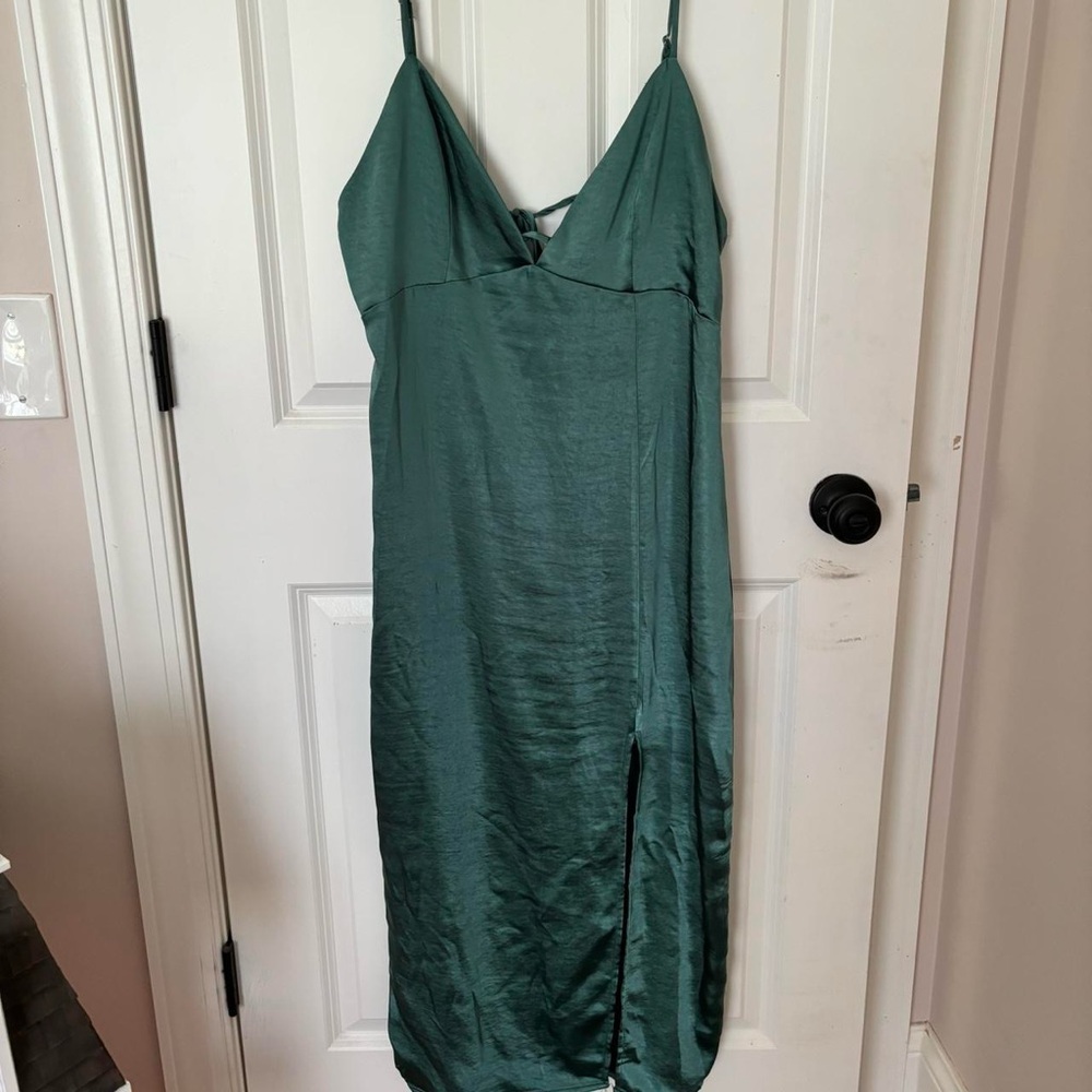 emerald green dress